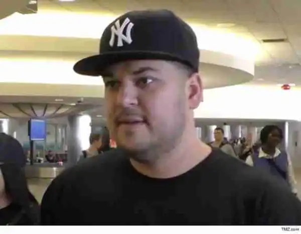 Instagram Deletes Rob Kardashian